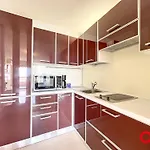 Spacieux, Climatise Avec Vue Mer, Piscine, Wifi Et Parking Prive A - Fr-1-647-29 *